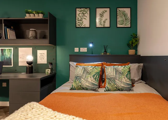 Terry Frost Budget-friendly Ensuite For Students Only Λιντς